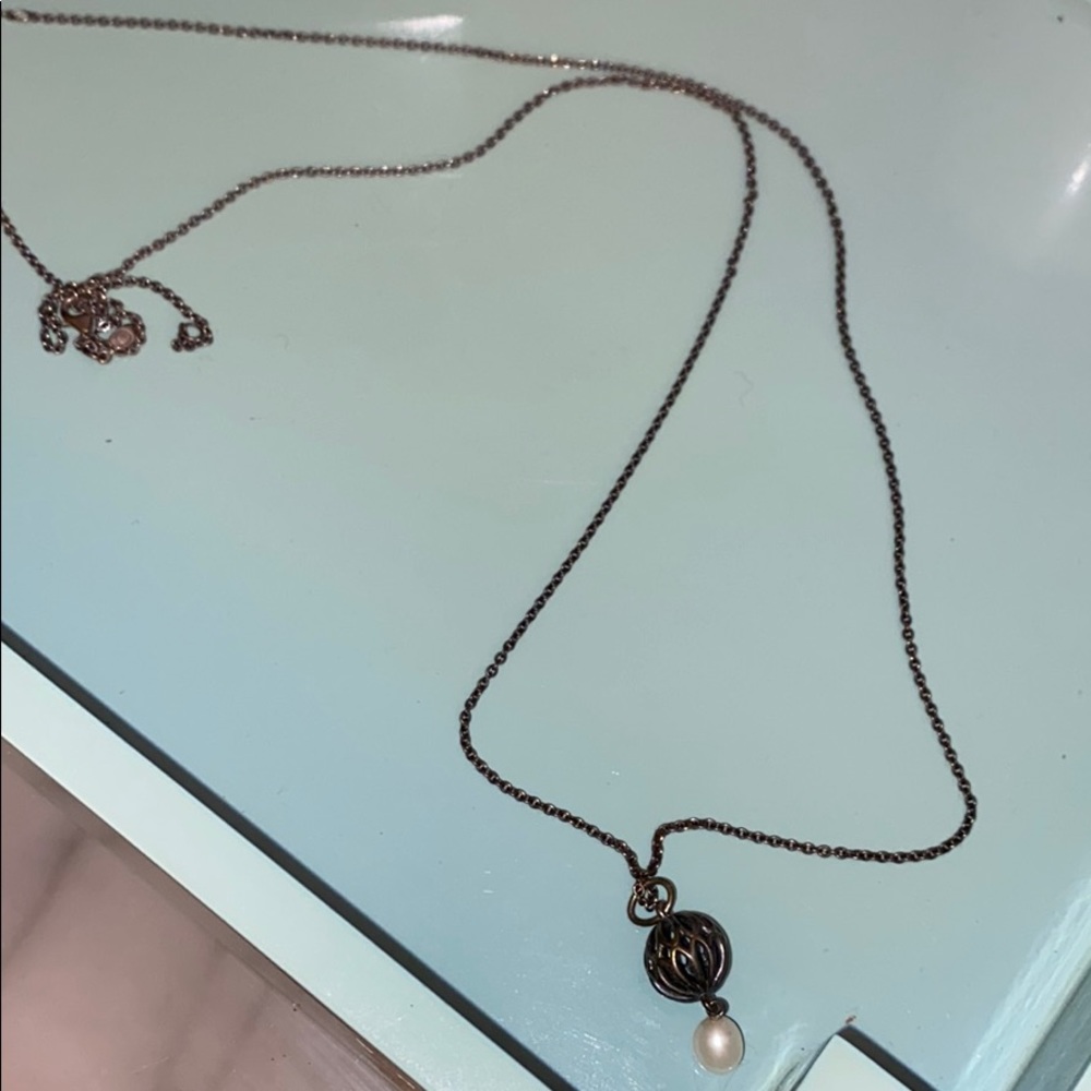 Pandora pearl drop necklace